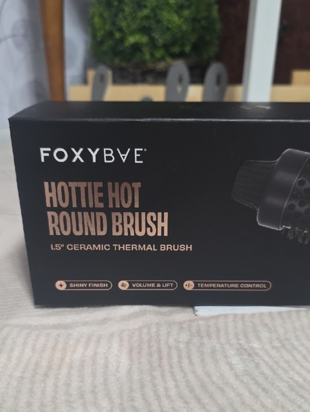 FOXYBae Hottie Hot Round Brush - Black - Picture 4 of 11